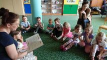 Czytelnicze spotkanie w ramach Kampanii społecznej „Cała Polska czyta dzieciom”, Renata Łabenda, Agnieszka Sienkiewicz